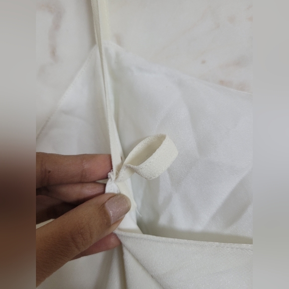 🌷White Floral Dress🌷 - Picture 8 of 12